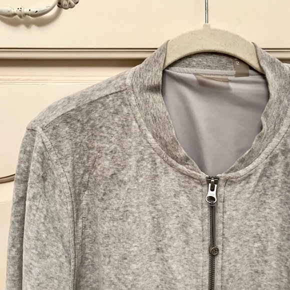 Zella Cropped Jacket - Picture 2 of 3